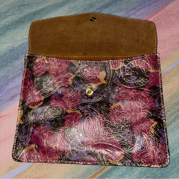 Patricia Nash Metallic Tooled Leather Midi Clutch - Picture 3 of 6